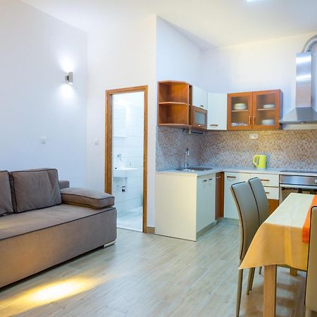 Apartments By The Sea Kastel Stari, Kastela - 15894 Room photo